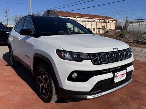 New 2026 Jeep Compass Limited image 3