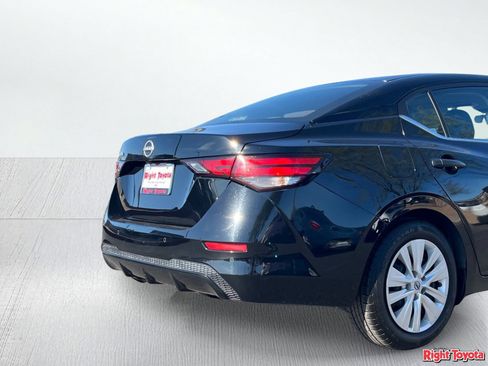 Used 2024 Nissan Sentra S FWD image 11