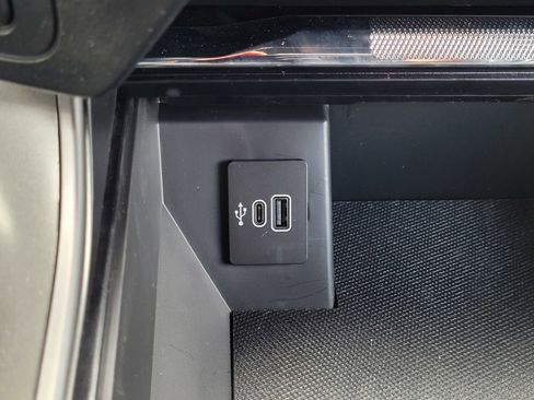 New 2025 Ford F150 Lariat w/ Equipment Group 501A Mid image 47