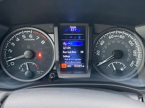 Used 2023 Toyota Tacoma TRD Off-Road AWD/4WD image 24
