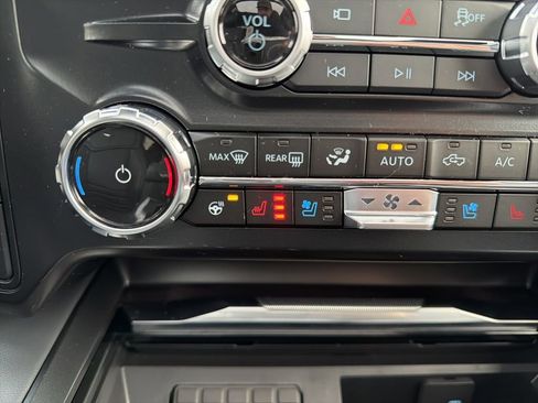 New 2026 Ford F250 Platinum image 35