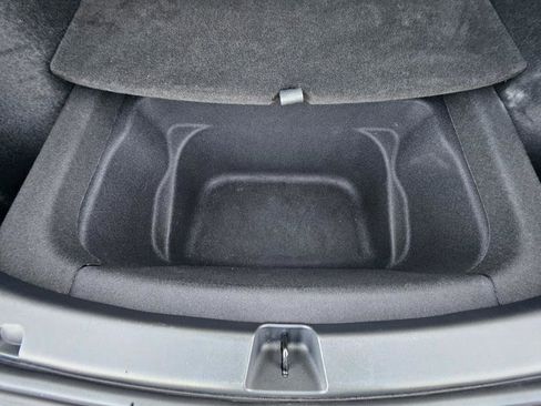 Used 2025 Tesla Model Y Long Range image 68