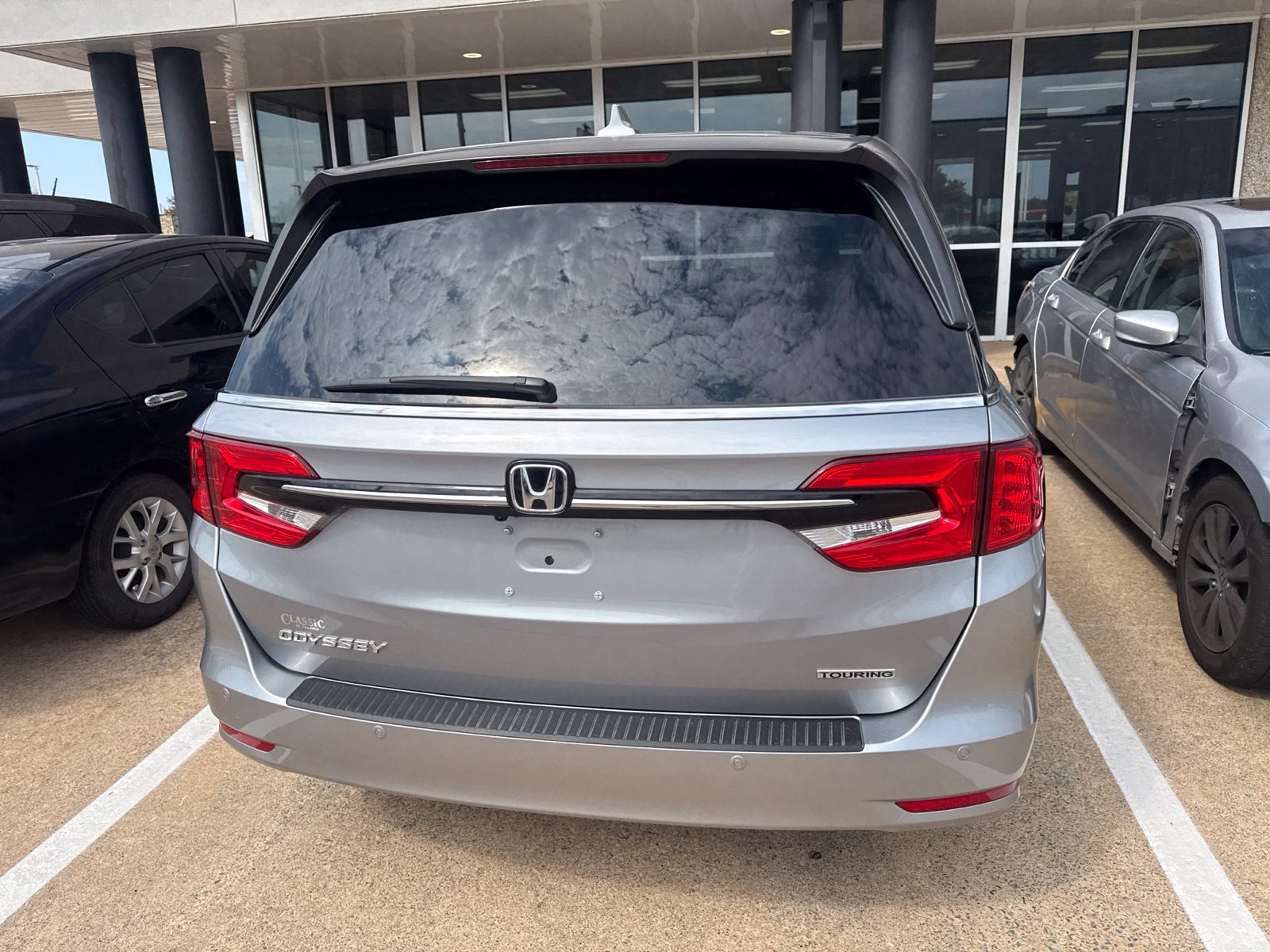 Used 2023 Honda Odyssey Touring image 8