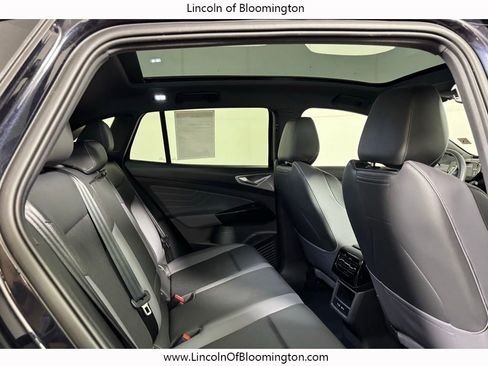 Used 2023 Volkswagen ID.4 Pro S RWD image 18