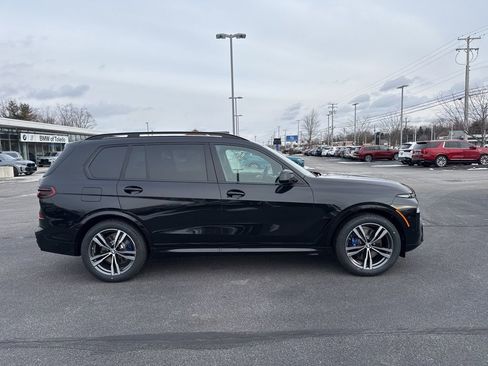 New 2026 BMW X7 xDrive40i w/ M Sport Package image 25