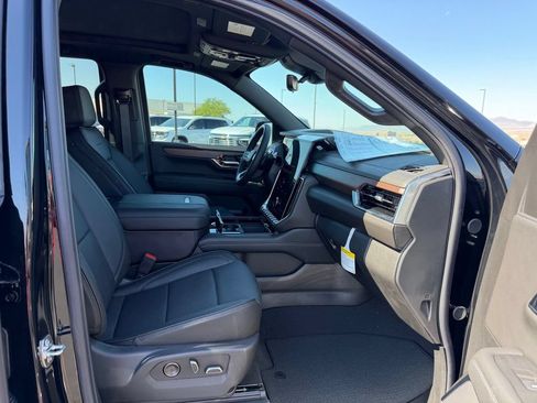 New 2026 GMC Yukon Denali w/ Advanced Technology Package AWD/4WD image 11