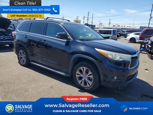 Used 2016 Toyota Highlander Plus FWD image 5
