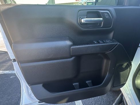 Used 2020 Chevrolet Silverado 1500 Custom Trail Boss image 11