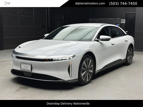 Used 2024 Lucid Air Touring image 1