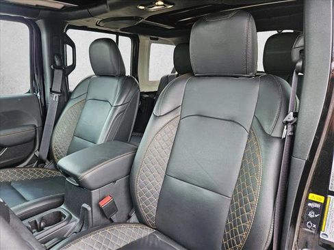 Used 2023 Jeep Wrangler Unlimited Sahara image 11