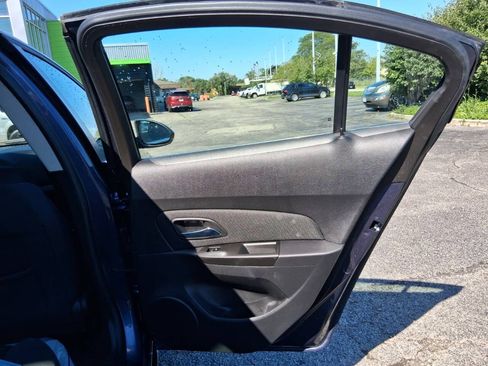 Used 2013 Chevrolet Cruze LT FWD image 14