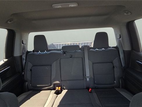 Used 2024 GMC Sierra 1500 Elevation image 15