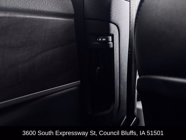 Used 2023 Jeep Grand Cherokee L Limited AWD/4WD image 50