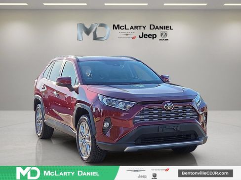 Used 2021 Toyota RAV4 Limited w/ Limited Grade Weather Package AWD/4WD image 1