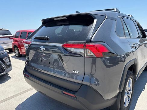 Used 2023 Toyota RAV4 XLE w/ Convenience Package FWD image 4