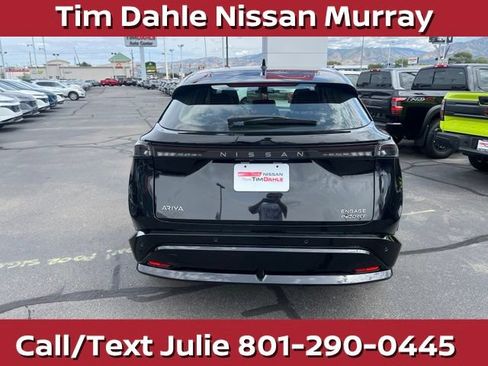 Used 2023 Nissan Ariya AWD image 10