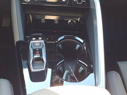 Used 2025 Audi Q5 Premium Plus AWD/4WD image 22