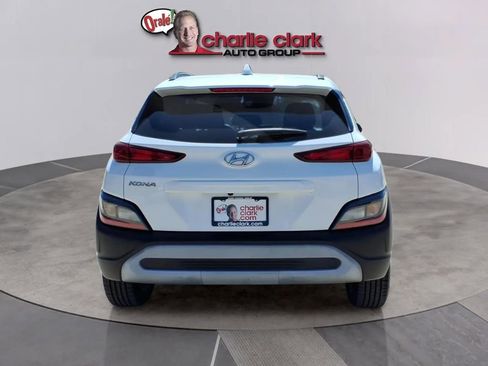 Used 2022 Hyundai Kona SEL image 4