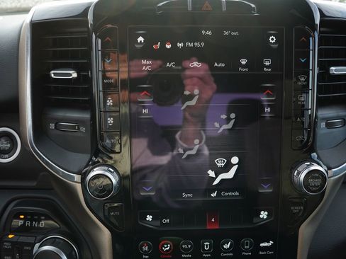 Certified 2019 RAM 3500 Big Horn image 24