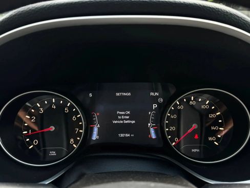 Used 2018 Jeep Compass Latitude w/ Popular Equipment Group FWD image 21