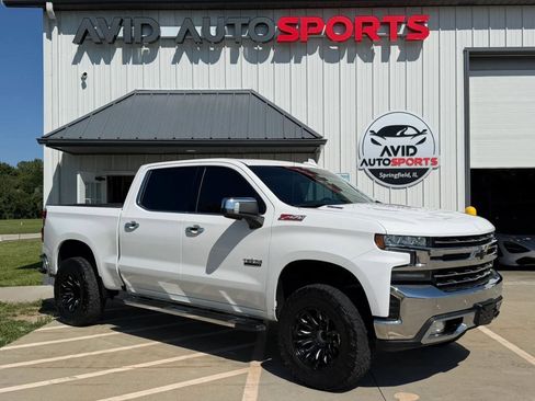 Used 2020 Chevrolet Silverado 1500 LTZ AWD/4WD image 2
