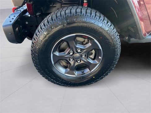 Used 2021 Jeep Gladiator Rubicon image 9