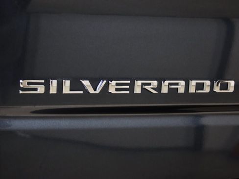 Used 2021 Chevrolet Silverado 1500 Custom Trail Boss image 11