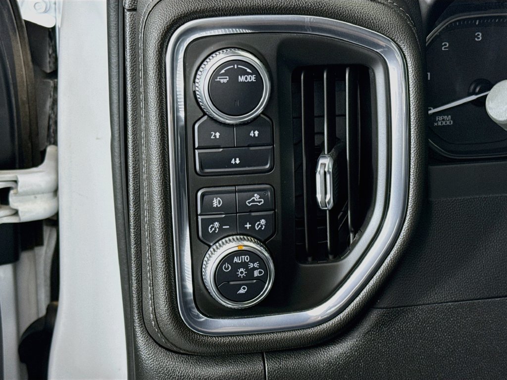 Used 2023 GMC Sierra 3500 SLE w/ SLE Convenience Package AWD/4WD image 10