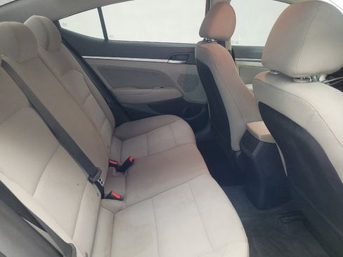 Used 2019 Hyundai Elantra SEL image 19