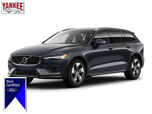 Used 2022 Volvo V60 T5 Cross Country image 1