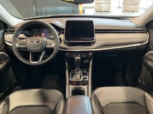 Used 2022 Jeep Compass Latitude image 21