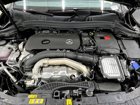 New 2025 Mercedes-Benz GLA 250 image 16