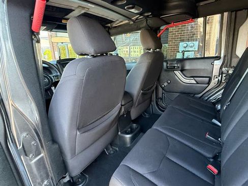 Used 2016 Jeep Wrangler Unlimited Sport AWD/4WD image 22