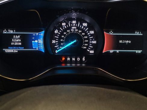 Used 2018 Ford Fusion Titanium image 23