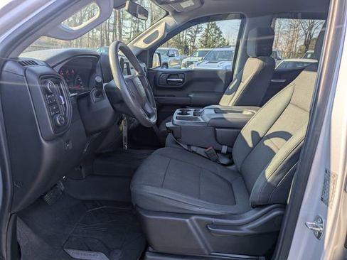 Used 2019 Chevrolet Silverado 1500 Custom Trail Boss w/ Custom Convenience Package image 19