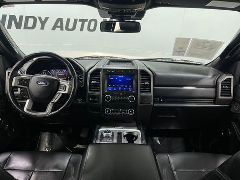 Used 2021 Ford Expedition XLT image 15