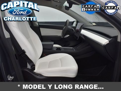 Used 2022 Tesla Model Y Long Range image 10