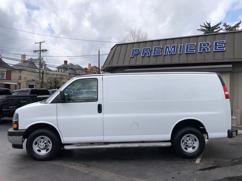 Used 2024 Chevrolet Express 2500 w/ Driver Convenience Package RWD image 2