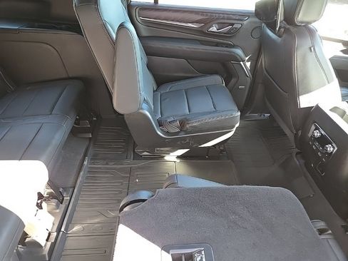 Used 2024 GMC Yukon XL Denali w/ Advanced Technology Package AWD/4WD image 95
