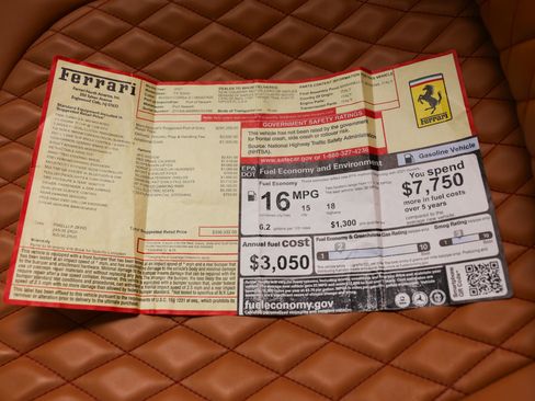 Used 2021 Ferrari F8 Tributo image 42