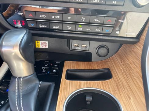 Used 2022 Lexus RX 350 AWD w/ Premium Package image 26
