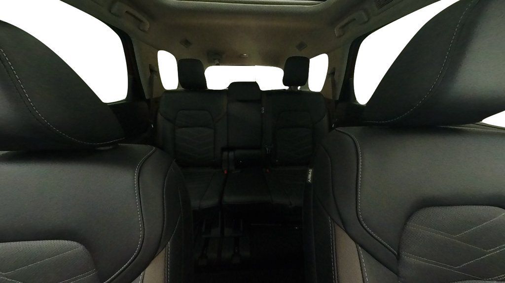 Certified 2024 Nissan Pathfinder Platinum AWD/4WD image 30
