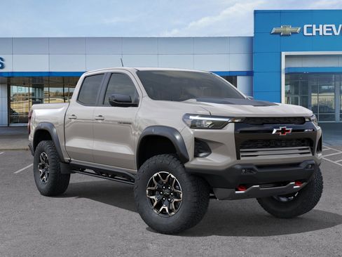 New 2026 Chevrolet Colorado ZR2 w/ Technology Package AWD/4WD image 8