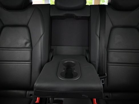Certified 2020 Porsche Cayenne AWD/4WD image 21