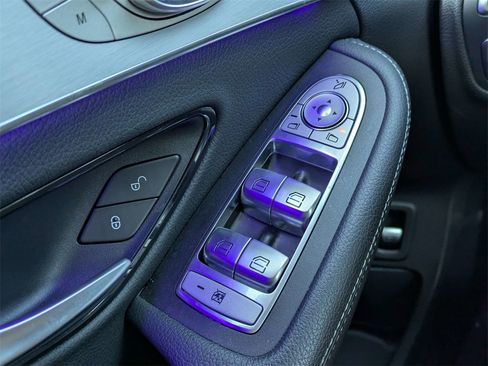 Used 2021 Mercedes-Benz C 300 Sedan w/ Premium Package image 22