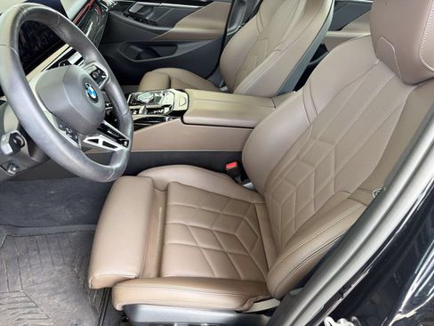 Used 2026 BMW 530i w/ M Sport Package RWD image 5