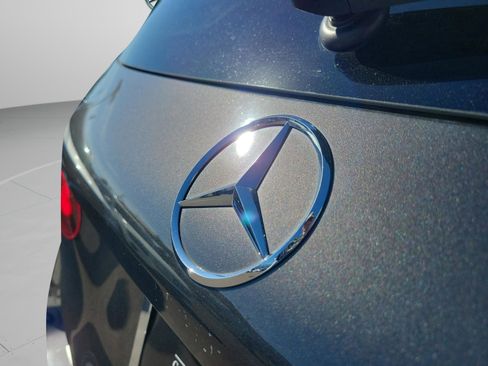 Certified 2021 Mercedes-Benz GLC 300 image 32