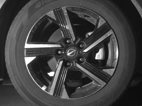 Used 2025 Nissan Sentra SV image 13