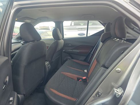 Used 2024 Nissan Kicks SR image 4