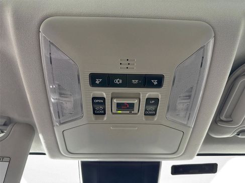 Used 2020 Toyota RAV4 XLE w/ Convenience Package image 20